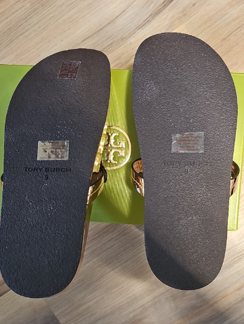 Tory Burch Metallic Rose Gold Logo Thong Sandals - Picture 5 of 6